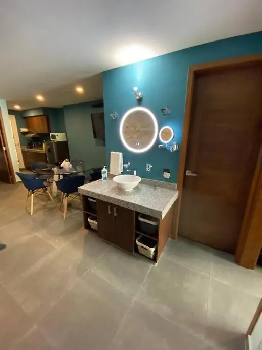 Gorgeous Duplex Mamitas Beach Jacuzzi 3Bd Lock-Out Playa del Carmen