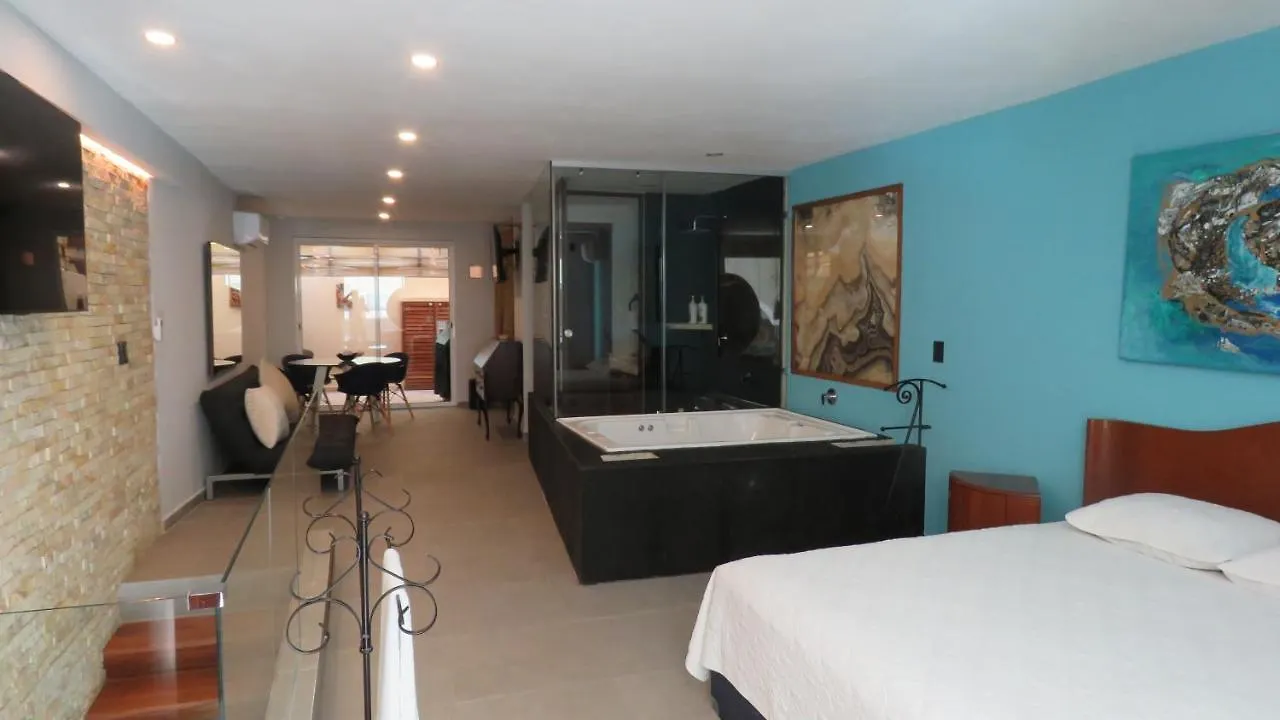 Gorgeous Duplex Mamitas Beach Jacuzzi 3Bd Lock-Out Playa del Carmen Mexico