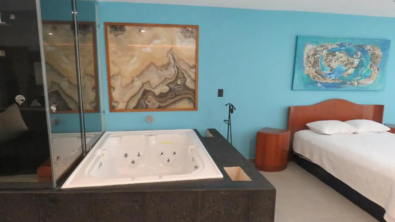 Gorgeous Duplex Mamitas Beach Jacuzzi 3Bd Lock-Out Playa del Carmen 0*,  Mexico