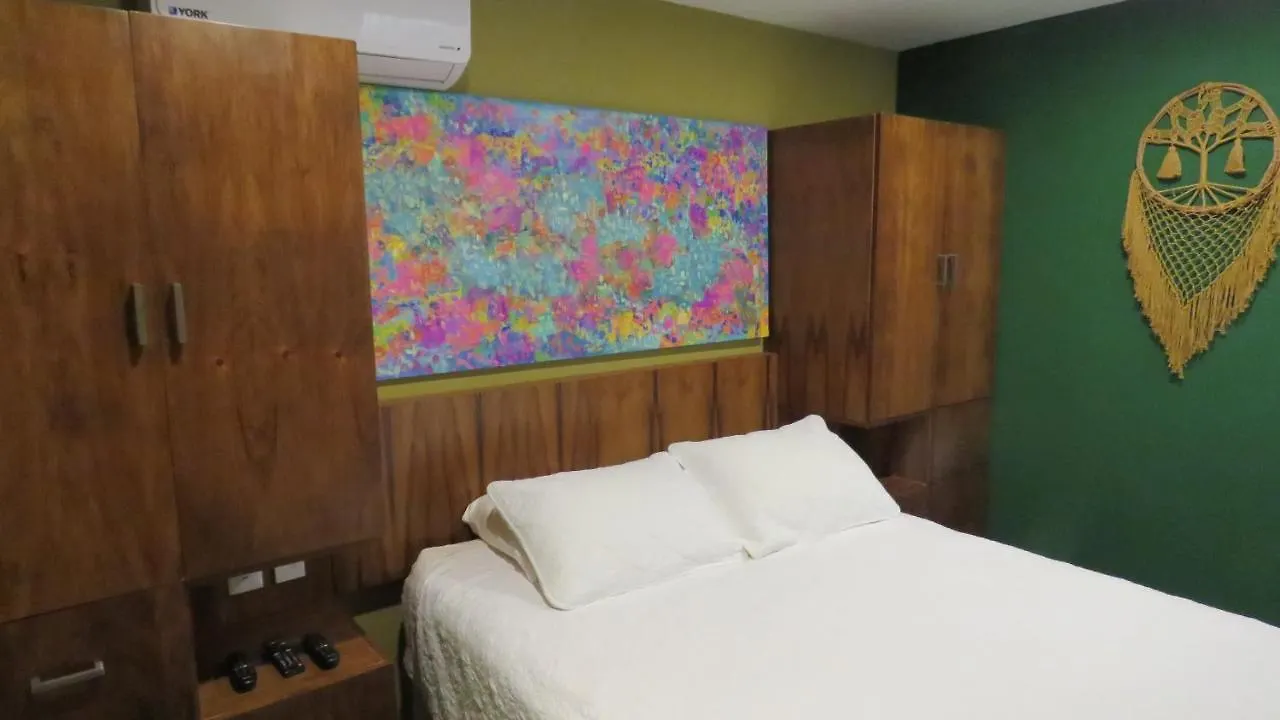 Gorgeous Duplex Mamitas Beach Jacuzzi 3Bd Lock-Out Playa del Carmen Apartment